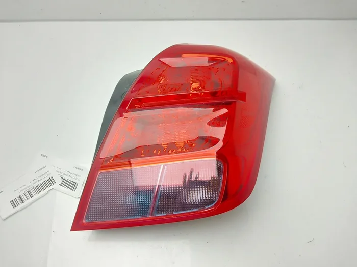 PILOTO TRASERO DERECHO CHEVROLET TRAX 42599441-9426594
