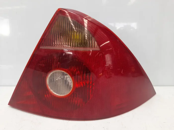 PILOTO TRASERO DERECHO FORD MONDEO BERLINA (GE) Ambiente