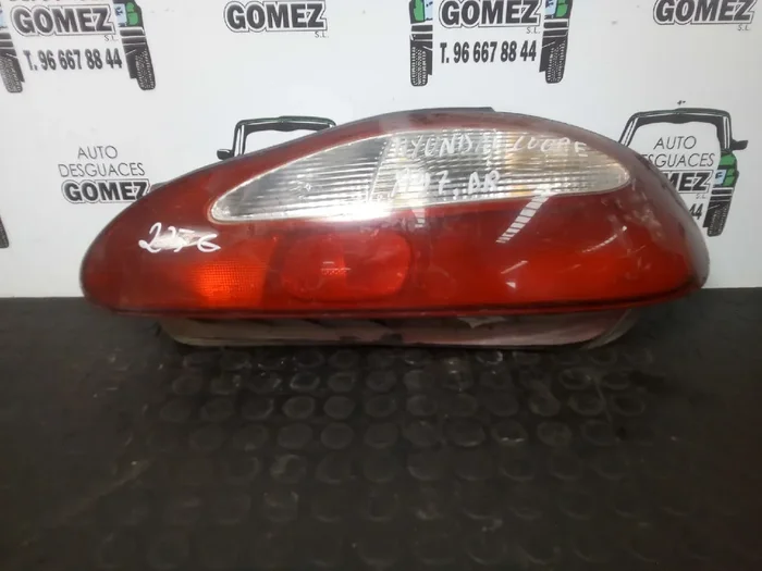 PILOTO TRASERO DERECHO HYUNDAI COUPE (J2)