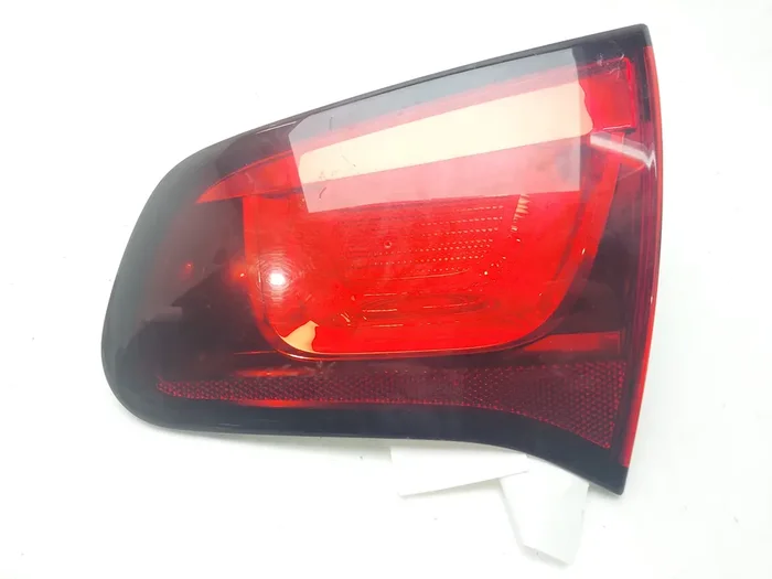 PILOTO TRASERO DERECHO INTERIOR CITROEN C3 9685225480-8355488
