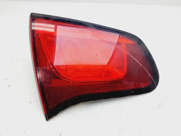 PILOTO TRASERO DERECHO INTERIOR CITROEN C3 9685225580-9231001