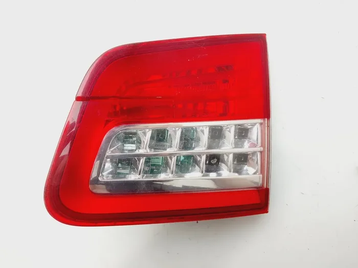 PILOTO TRASERO DERECHO INTERIOR CITROEN C5 9687582980-9393438