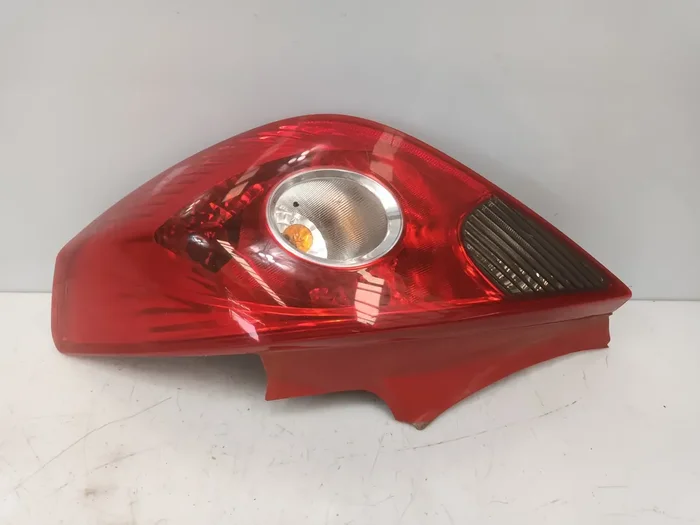 PILOTO TRASERO DERECHO OPEL CORSA D Limited Edition