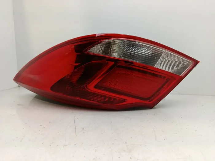 PILOTO TRASERO DERECHO OPEL INSIGNIA 13226839-9452732