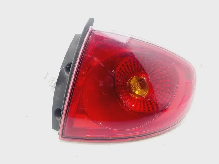 PILOTO TRASERO DERECHO SEAT ALTEA 5P0945096E-9290447