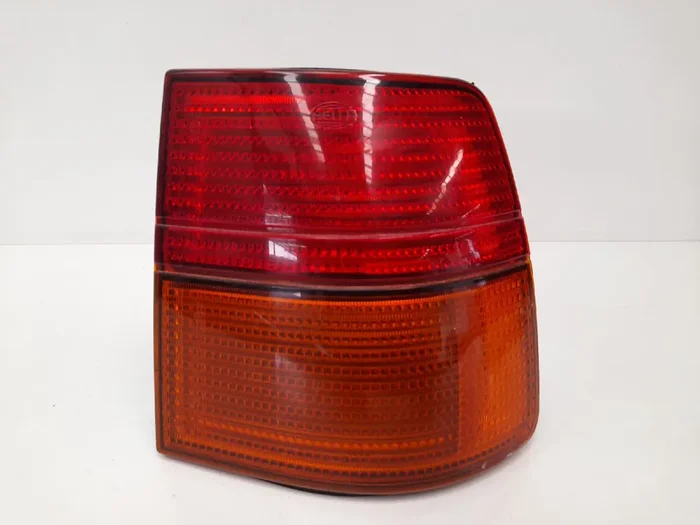 PILOTO TRASERO DERECHO SEAT TOLEDO (1L) Base