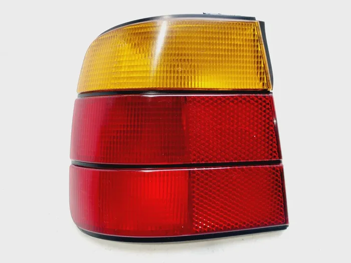 PILOTO TRASERO IZQUIERDO BMW SERIE 5 1384009-9425913