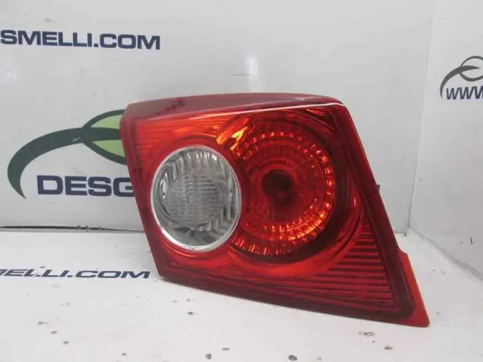 PILOTO TRASERO IZQUIERDO INTERIOR CHEVROLET LACETTI 311198L-658325