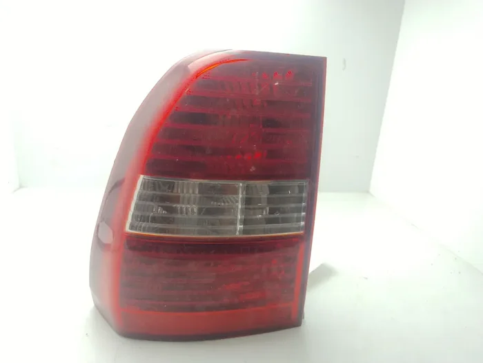 PILOTO TRASERO IZQUIERDO KIA SPORTAGE 924011F032-9388933