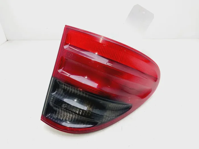 PILOTO TRASERO IZQUIERDO MERCEDES-BENZ CLASE A2108206764-9419233
