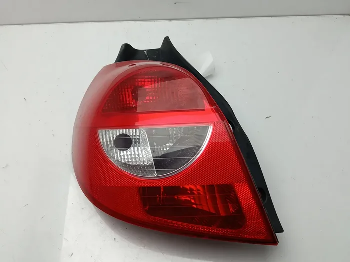 PILOTO TRASERO IZQUIERDO RENAULT CLIO 8200459962-9414744
