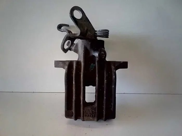 PINZA DE FRENO TRASERA IZQUIERDA AUDI A4 AVANT (B5) 1.8