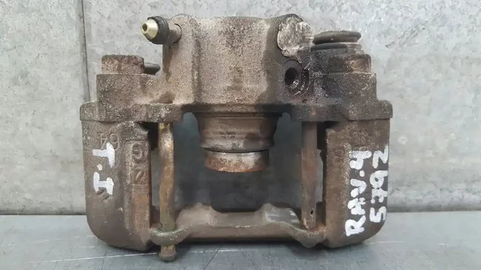 PINZA DE FRENO TRASERA IZQUIERDA TOYOTA RAV4 (A2) 2.0 Luna 4X4 (2003-)