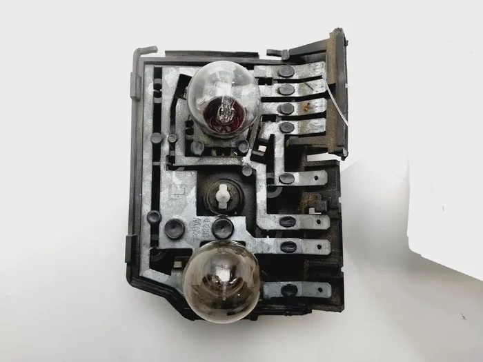 PORTALAMPARAS AUDI 8090 29632102-9442085