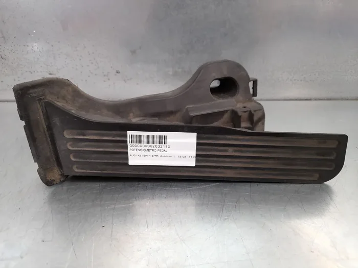 POTENCIOMETRO PEDAL AUDI A3 (8P1) 1.9 TDI Ambition