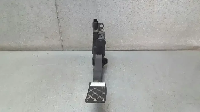 POTENCIOMETRO PEDAL AUDI A4 BERLINA (8K2) Básico