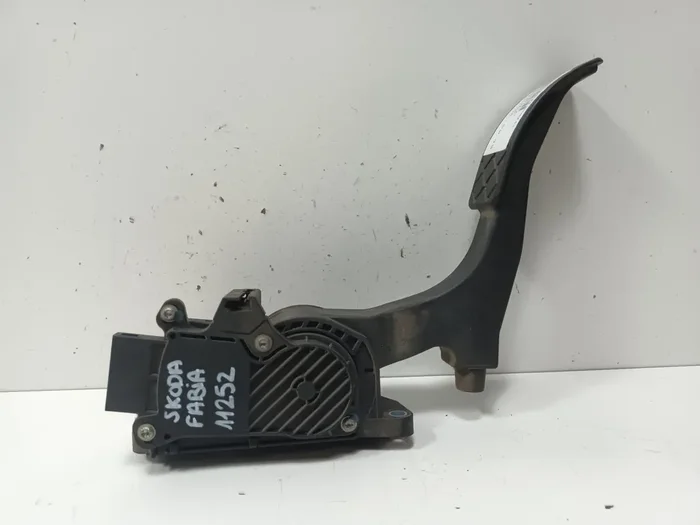POTENCIOMETRO PEDAL SKODA FABIA (5J2) Urban