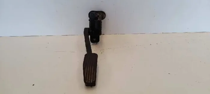 POTENCIOMETRO PEDAL VOLVO S80 BERLINA 2.5 D