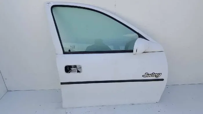 PUERTA DELANTERA DERECHA OPEL CORSA B Swing
