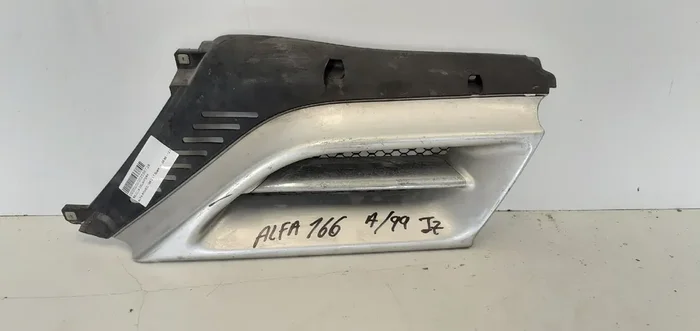 REJILLA DELANTERA ALFA ROMEO 166 2.0 T.Spark
