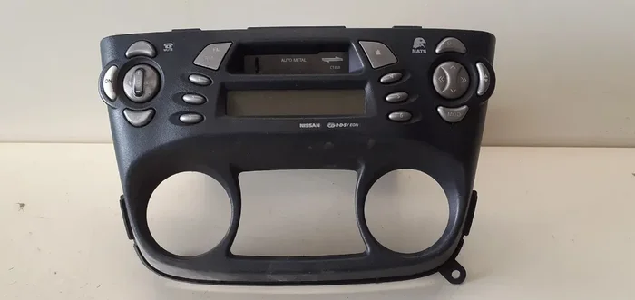 SISTEMA AUDIO RADIO CD NISSAN ALMERA (N16E) Acenta