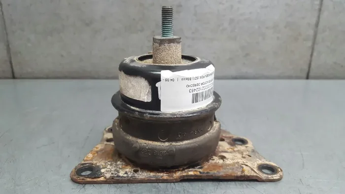 SOPORTE MOTOR DERECHO VOLKSWAGEN FOX (5Z1)(04.2005) Básico
