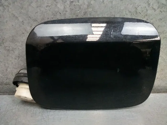 TAPA EXTERIOR COMBUSTIBLE LEXUS IS (DS2IS2) 220d