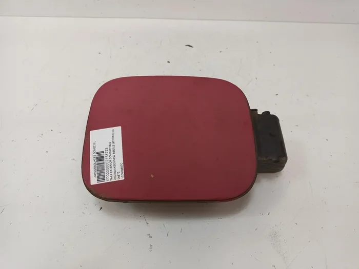 TAPA EXTERIOR COMBUSTIBLE VOLKSWAGEN NEW BEETLE BERLINA (9C11C1) 2.0