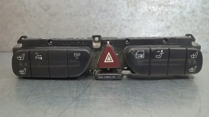 WARNING MERCEDES-BENZ CLK (BM 209) COUPE