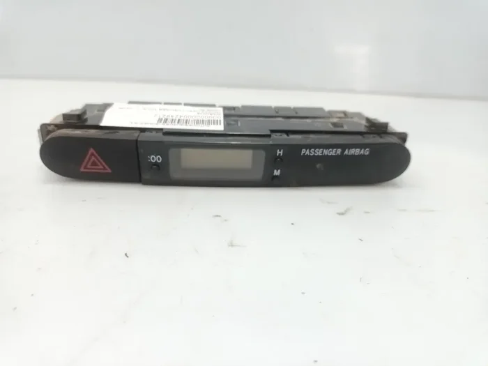WARNING TOYOTA URBAN CRUISER (NLP11NSP11) Active